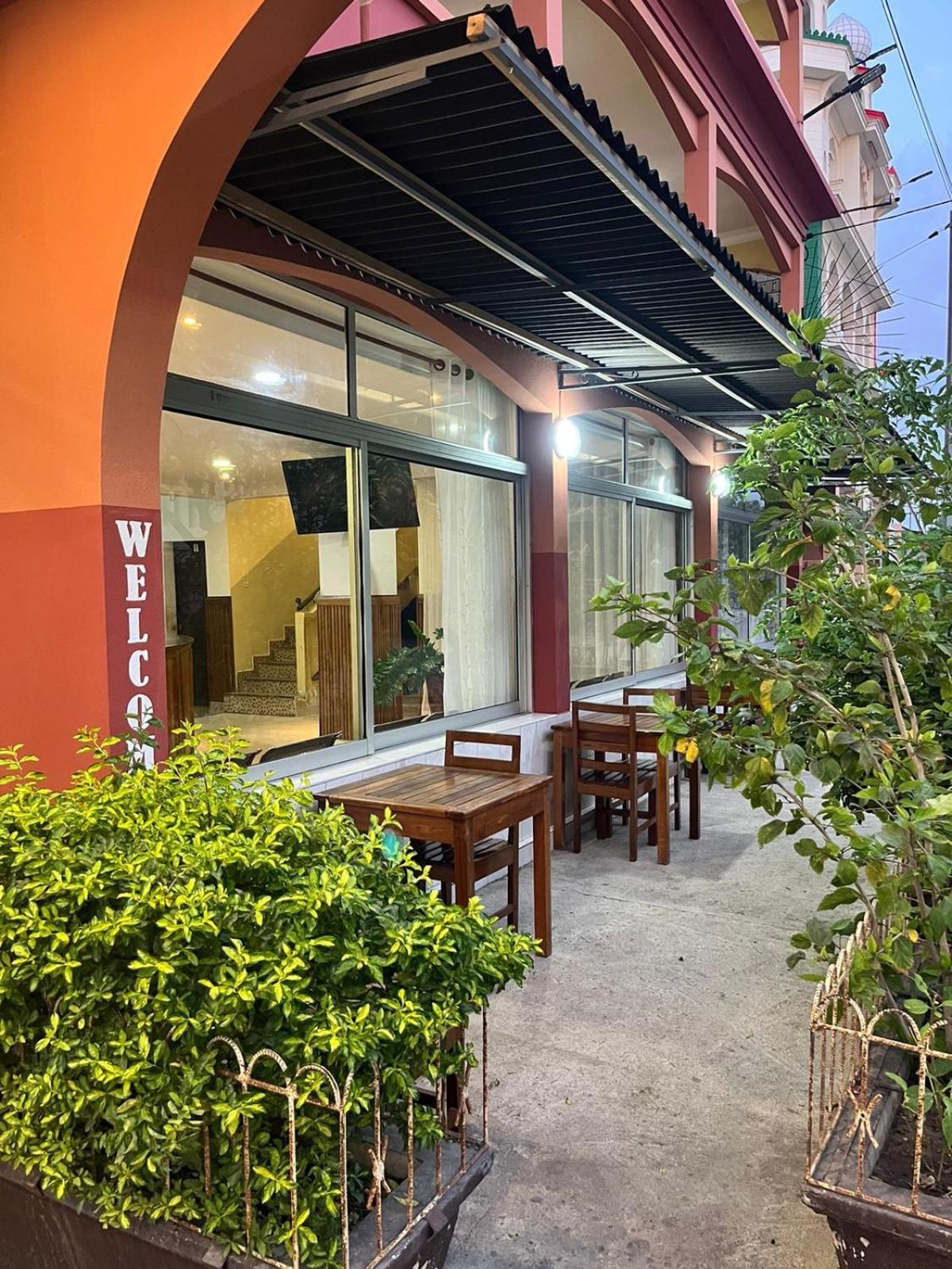 Hotel Menabe موروندافا المظهر الخارجي الصورة